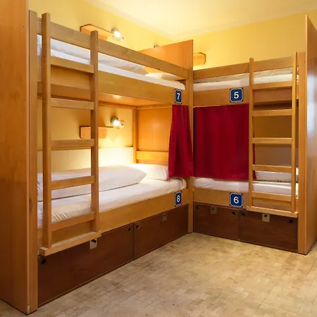 Euro Youth Hotel Munich ميونيخ