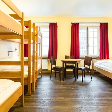Euro Youth Hotel Munich ميونيخ