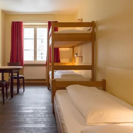 Euro Youth Hotel München