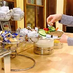 Euro Youth Otel 2*