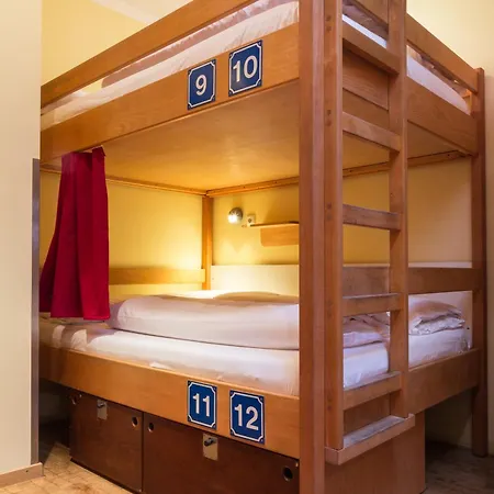 Hostel Euro Youth *