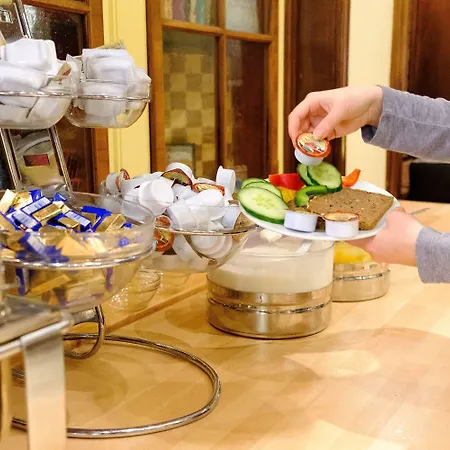 유로 유스 호스텔 *