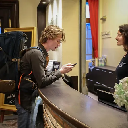 Euro Youth Hotel 2*