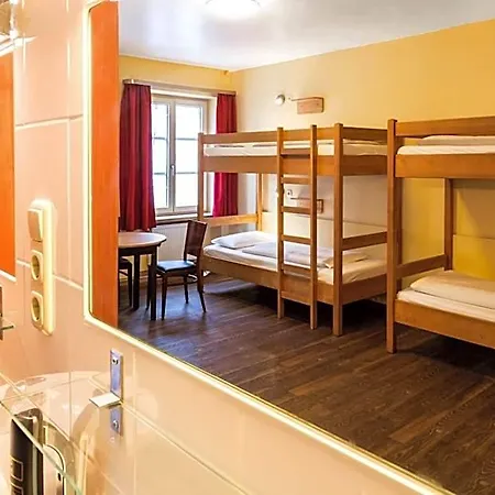 Euro Youth Hotel München