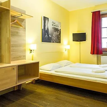 Hotel Euro Youth 2*